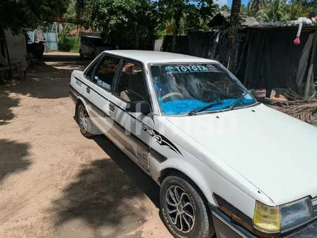 Toyota Corona 1987 photo 2