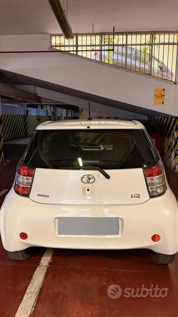 Toyota Iq 2009 photo 5