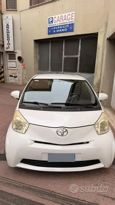 Toyota Iq
