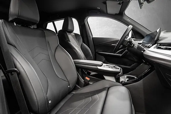 BMW Ix2 2025 photo 2