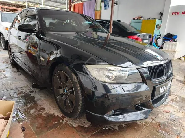 BMW 320I