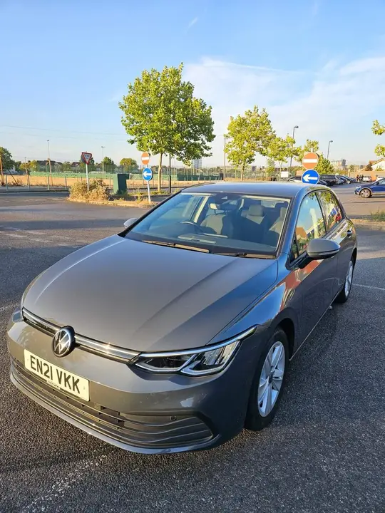 Volkswagen Golf 2021 photo 2