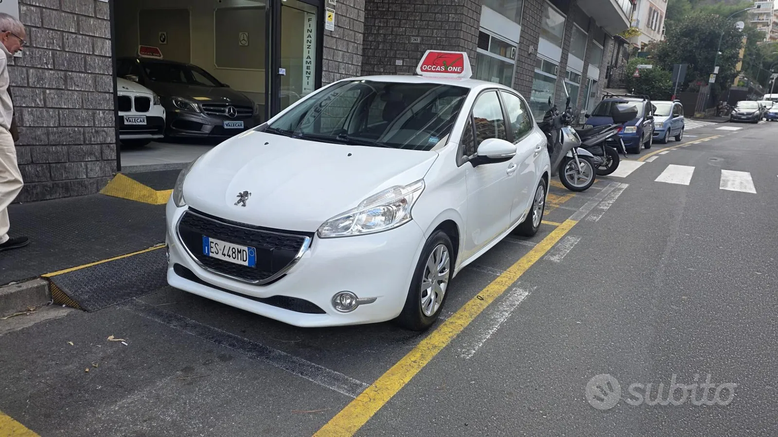 Peugeot 208 2013 photo 3