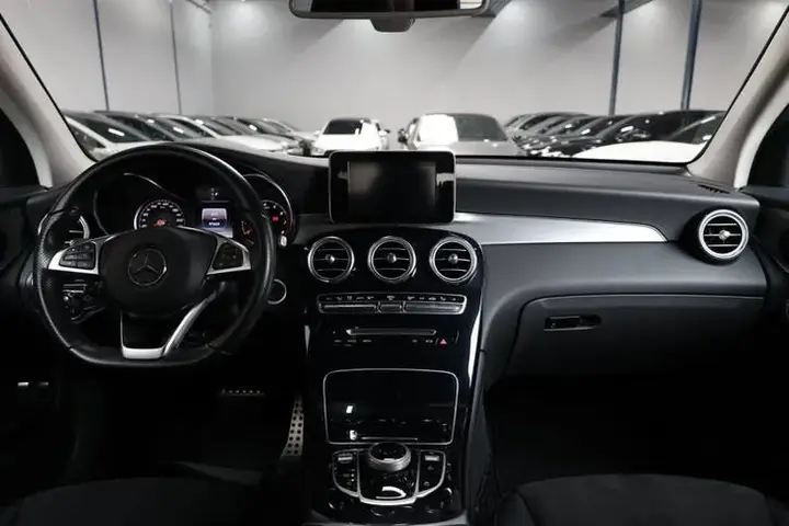 Mercedes-Benz Glc 2016 photo 2