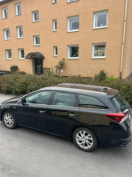 Toyota Auris 2017 photo 3