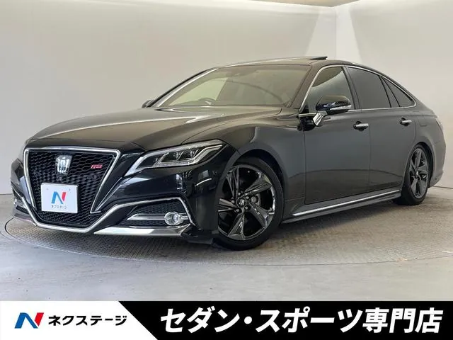 Toyota Crown Hybrid Rs