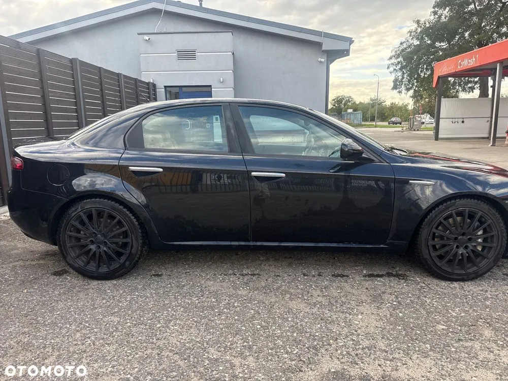 Alfa Romeo 159