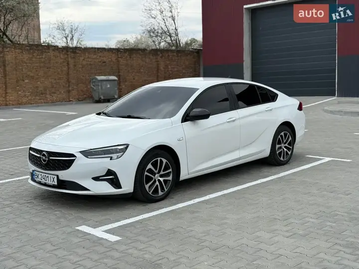 Opel Insignia 2021 photo 2