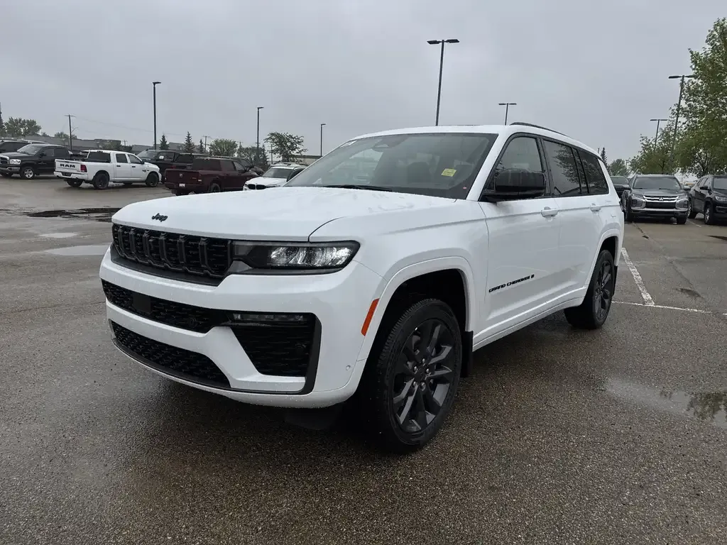 Jeep Grand Cherokee 2026 photo 3