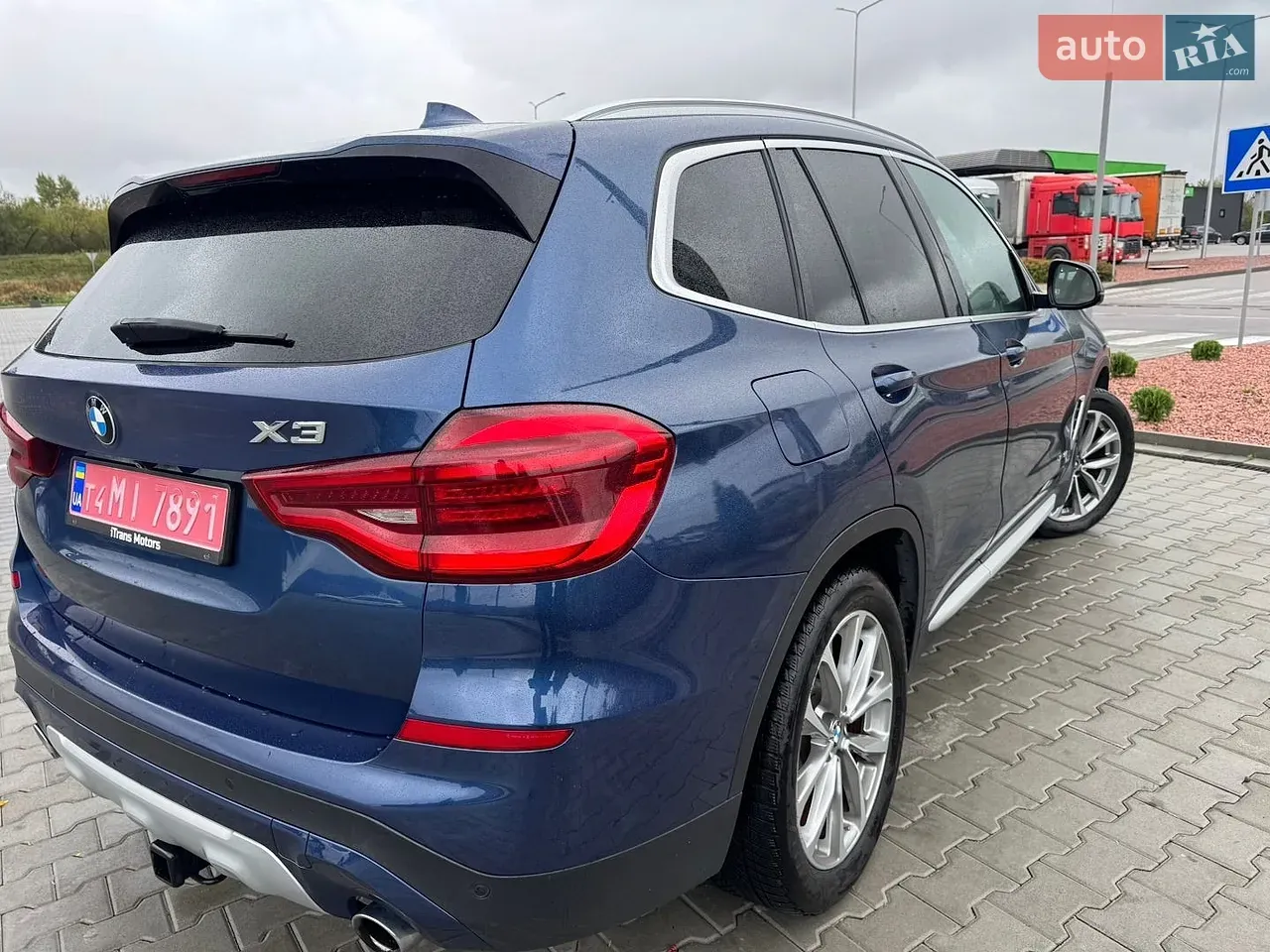 BMW X3 2018 photo 2