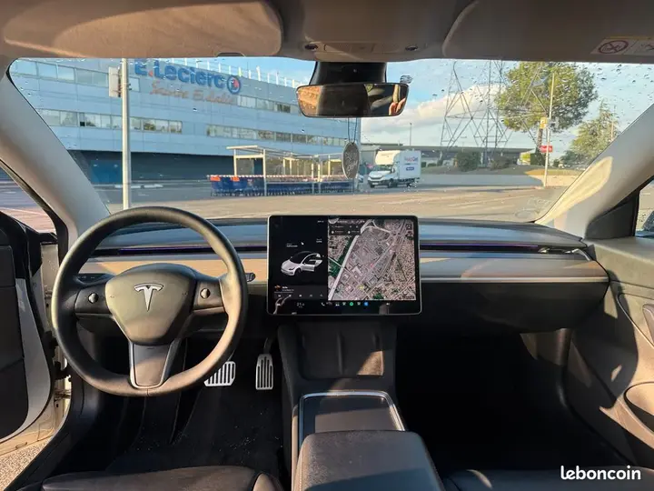 Tesla Model 3 2021 photo 3