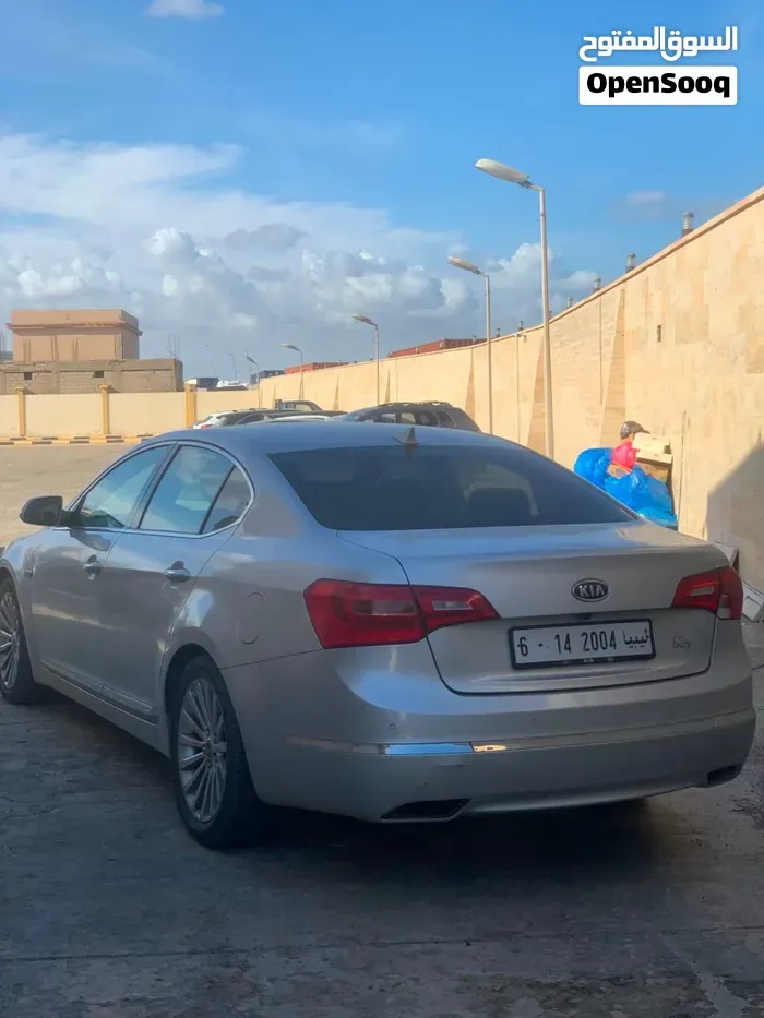 Kia Cadenza 2011 photo 2