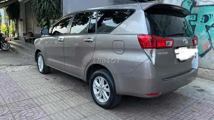 Toyota Innova 2018 photo 3