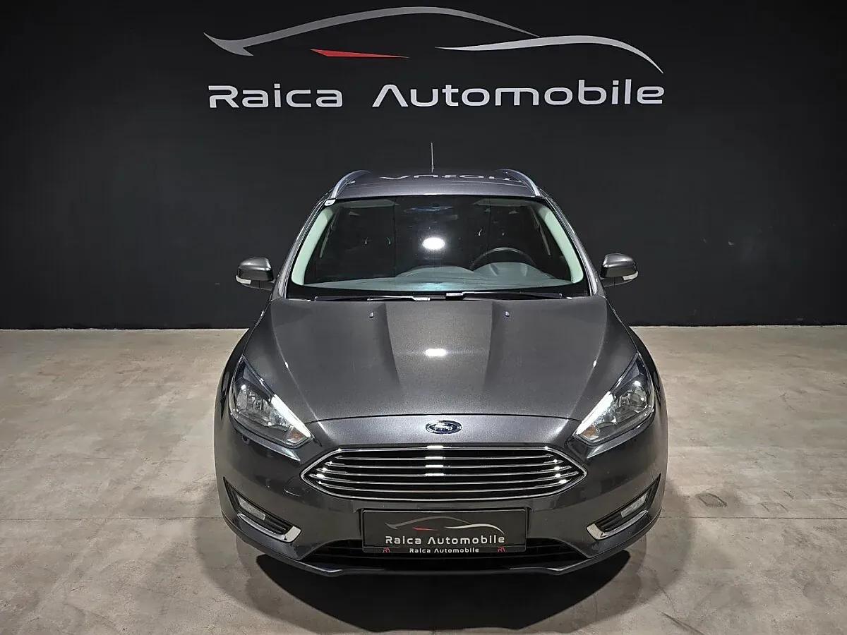 Ford Focus 2018 photo 2