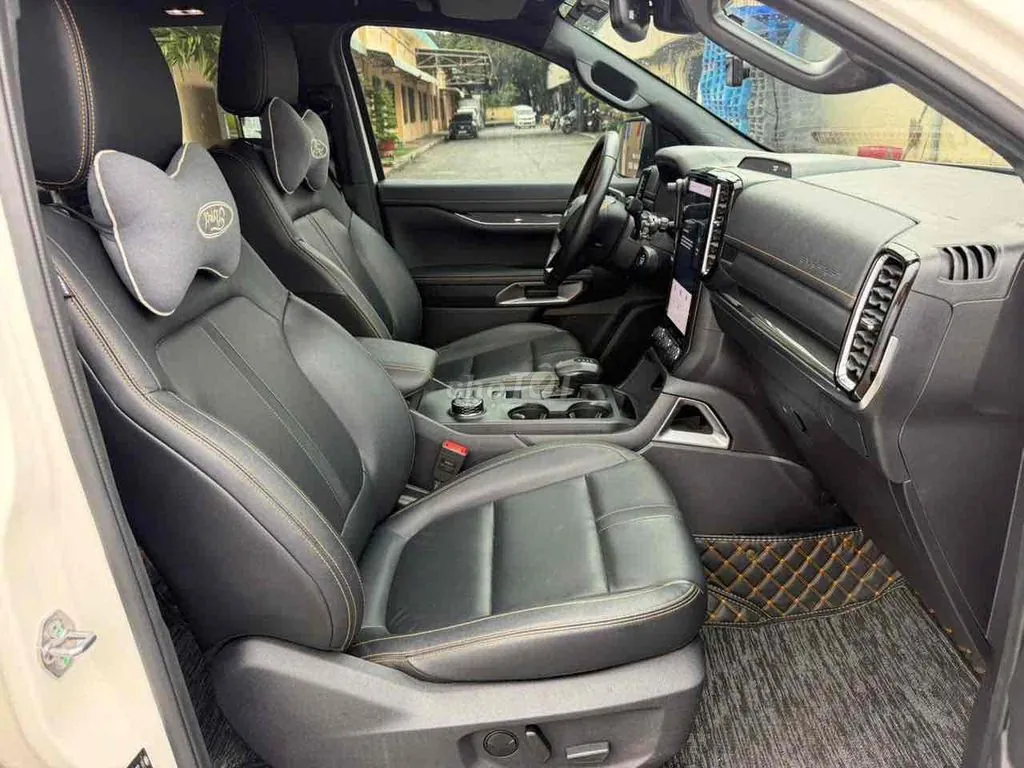 Ford Everest 2023 photo 4