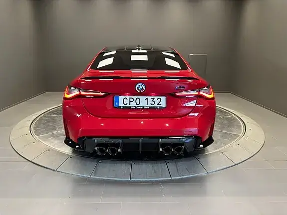 BMW M4 2023 photo 4