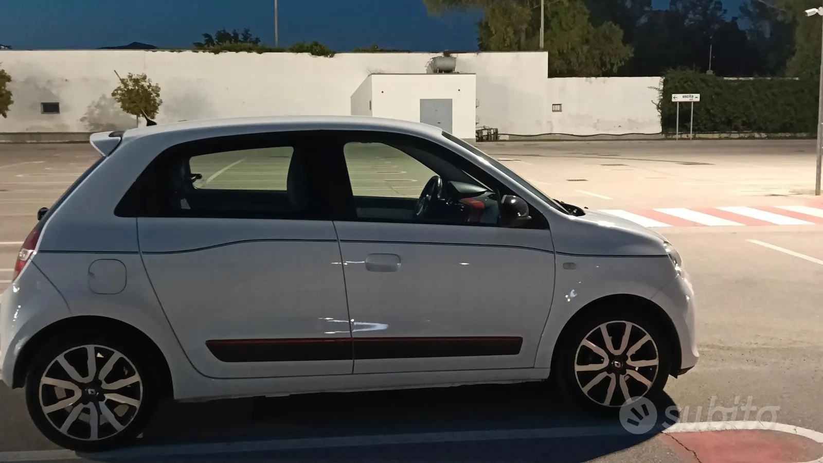 Renault Twingo 2015 photo 2