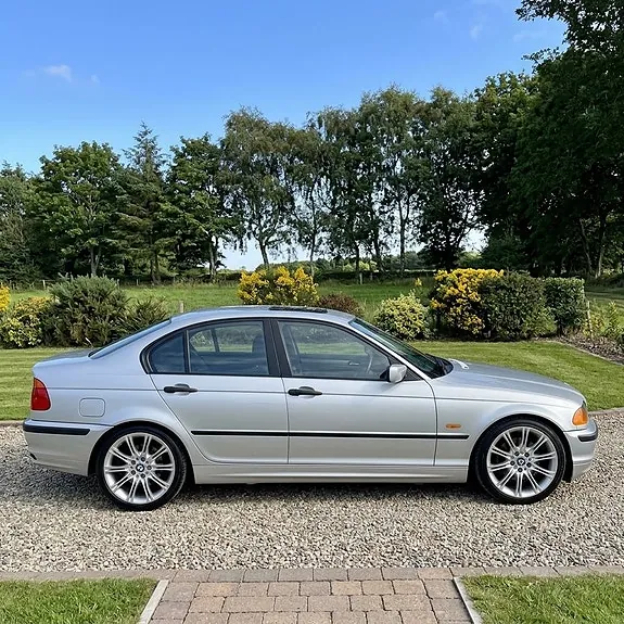 BMW 320D 2000 photo 2