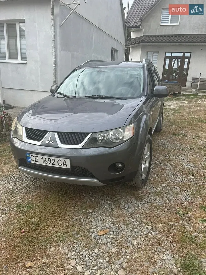 Mitsubishi Outlander 2008 photo 2