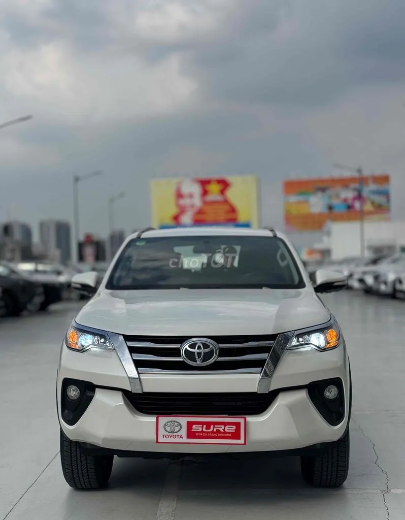 Toyota Fortuner 2017 photo 2