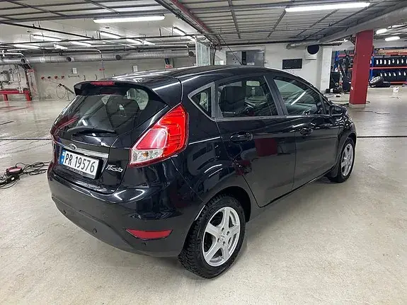 Ford Fiesta 2013 photo 3