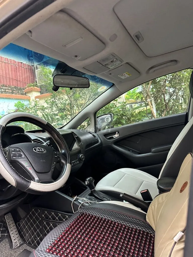 Kia K3 2016 photo 2