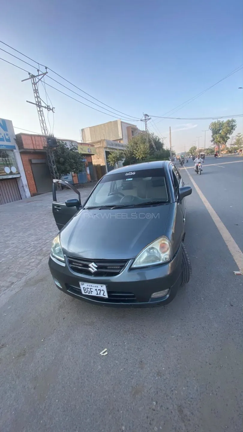 Suzuki Liana