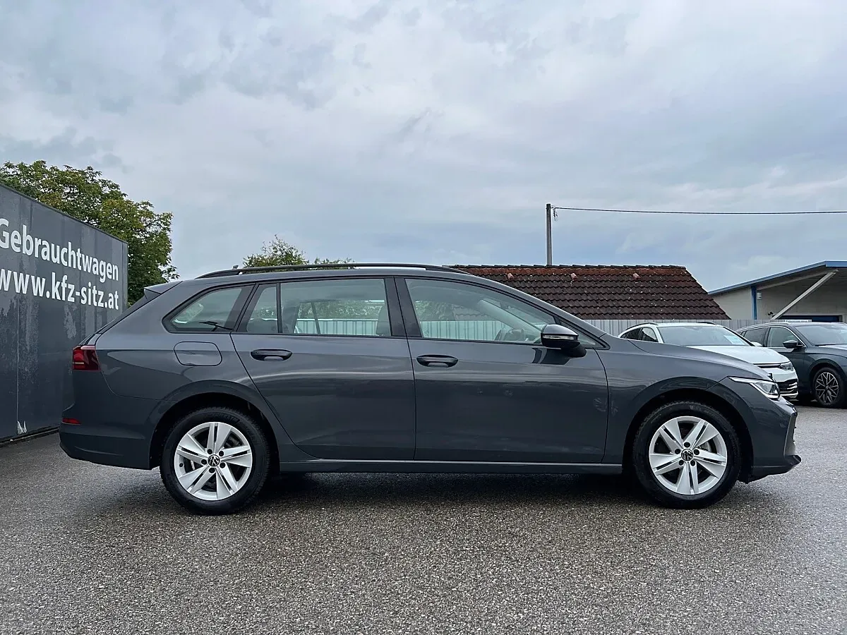 Volkswagen Golf 2025 photo 2