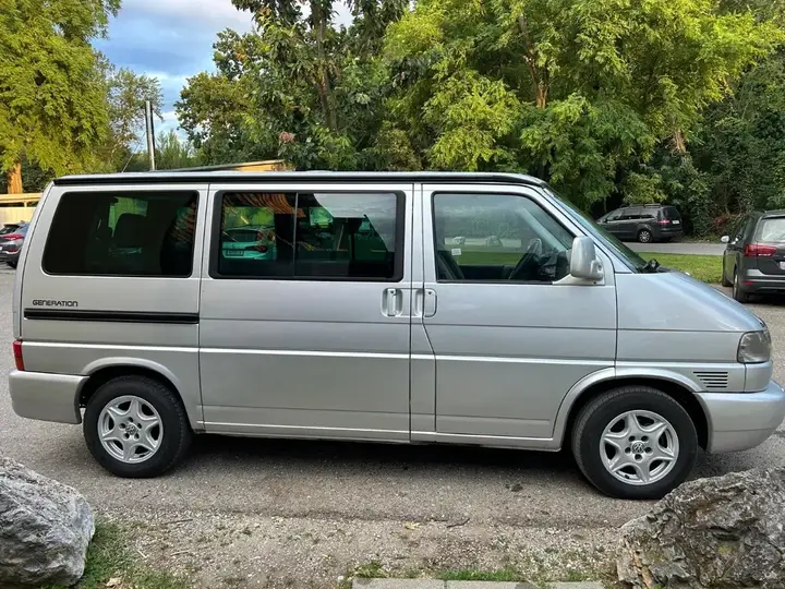 Volkswagen Multivan 2001 photo 2