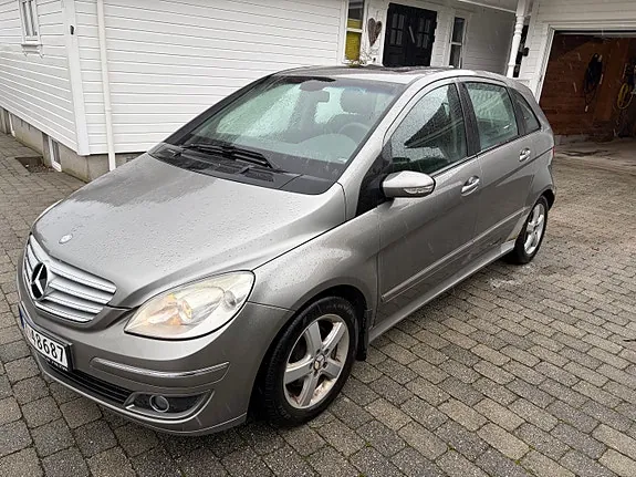 Mercedes-Benz B180 2007 photo 2