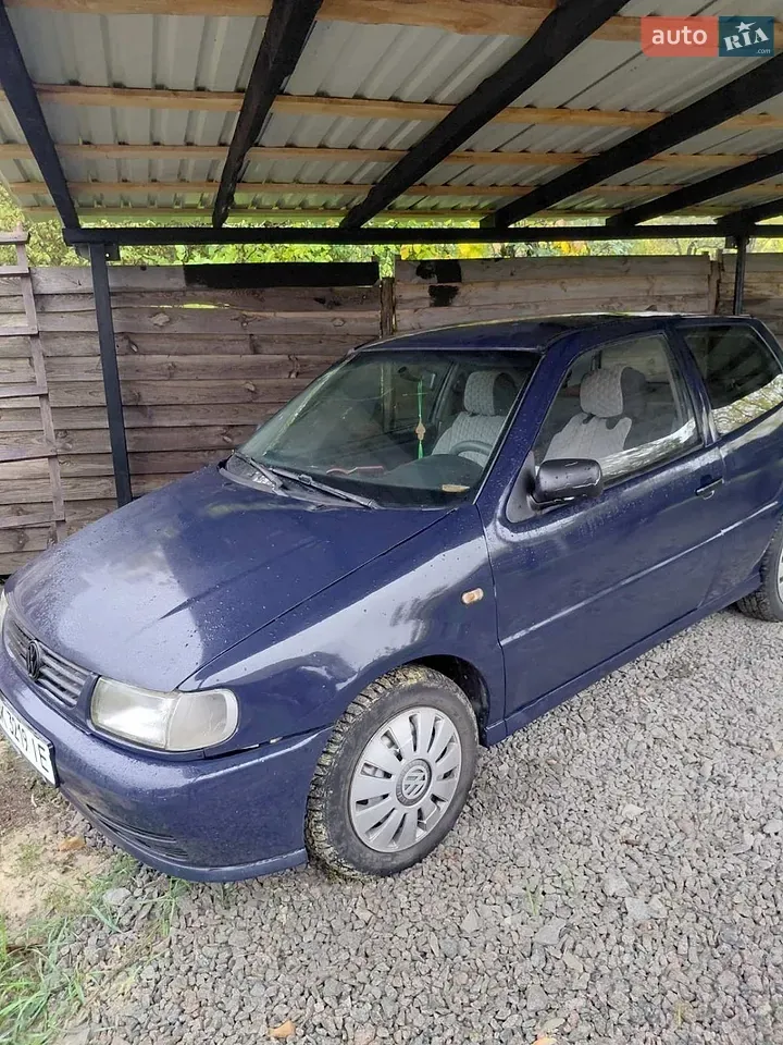 Volkswagen Polo 1996 photo 2