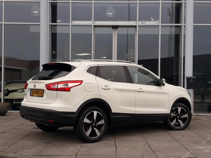 Nissan Qashqai 2015 photo 2