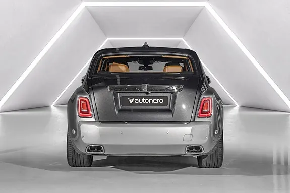 Rolls-Royce Phantom 2018 photo 4