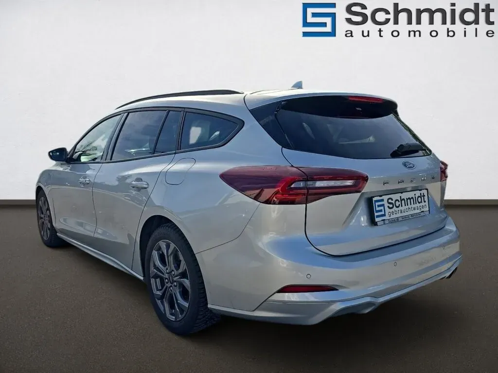 Ford Focus 2024 photo 3