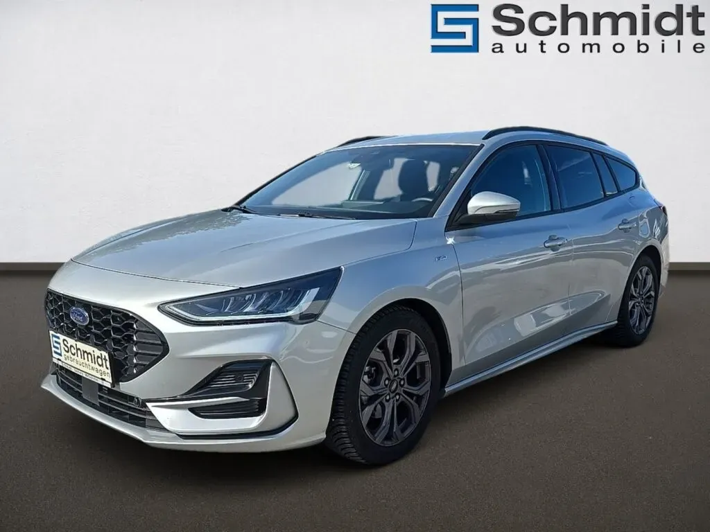 Ford Focus 2024 photo 2
