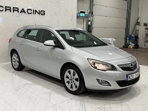 Opel Astra 2012 photo 3