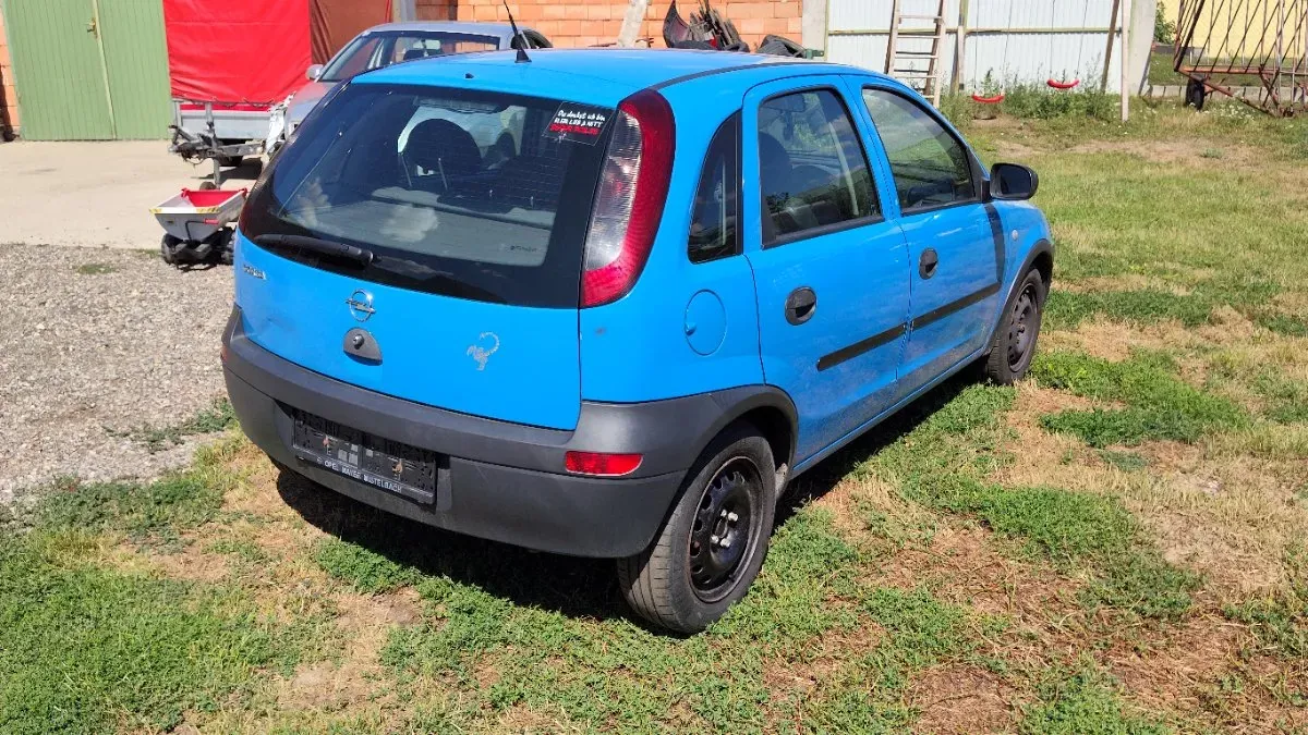 Opel Corsa 2003 photo 2