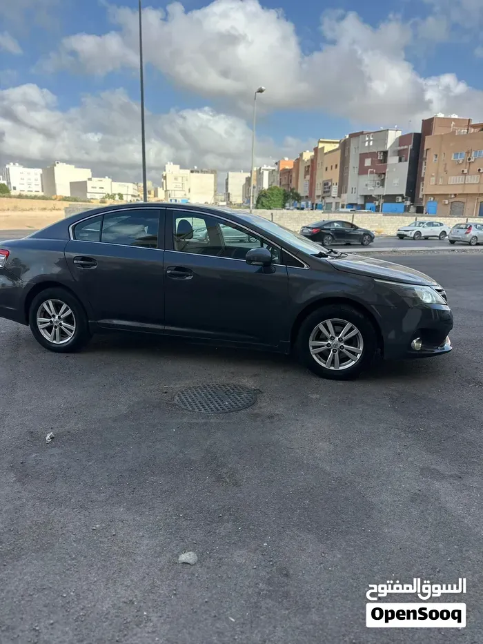 Toyota Avensis 2013 photo 3
