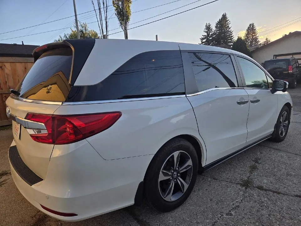 Honda Odyssey 2018 photo 5