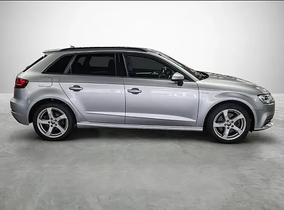 Audi E-Tron 2017 photo 5