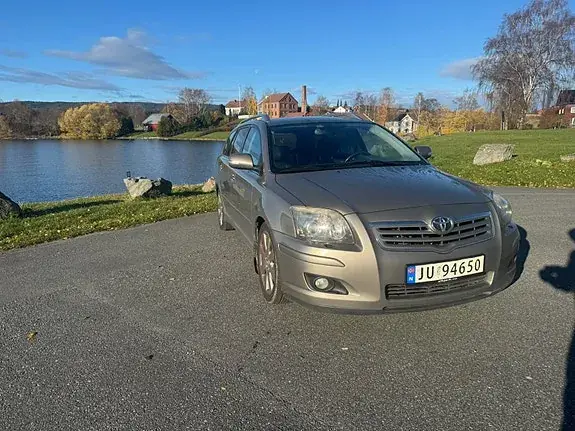 Toyota Avensis 2007 photo 2