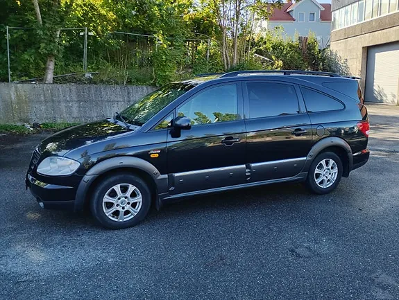 KG Mobility Rodius 2006 photo 5