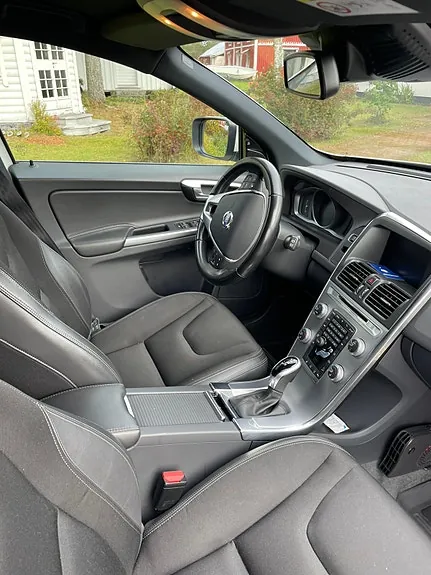 Volvo Xc60 2017 photo 4