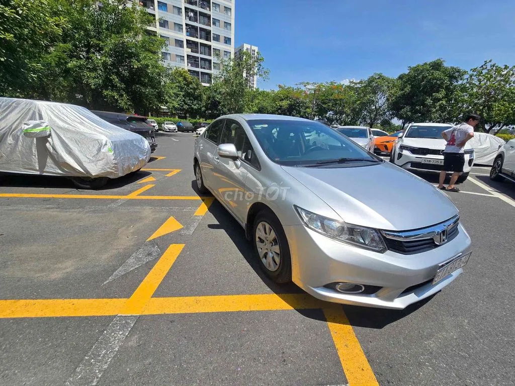 Honda Civic 2014 photo 2