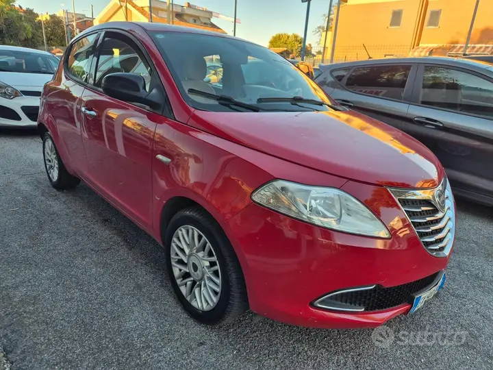 Lancia Ypsilon 2012 photo 2