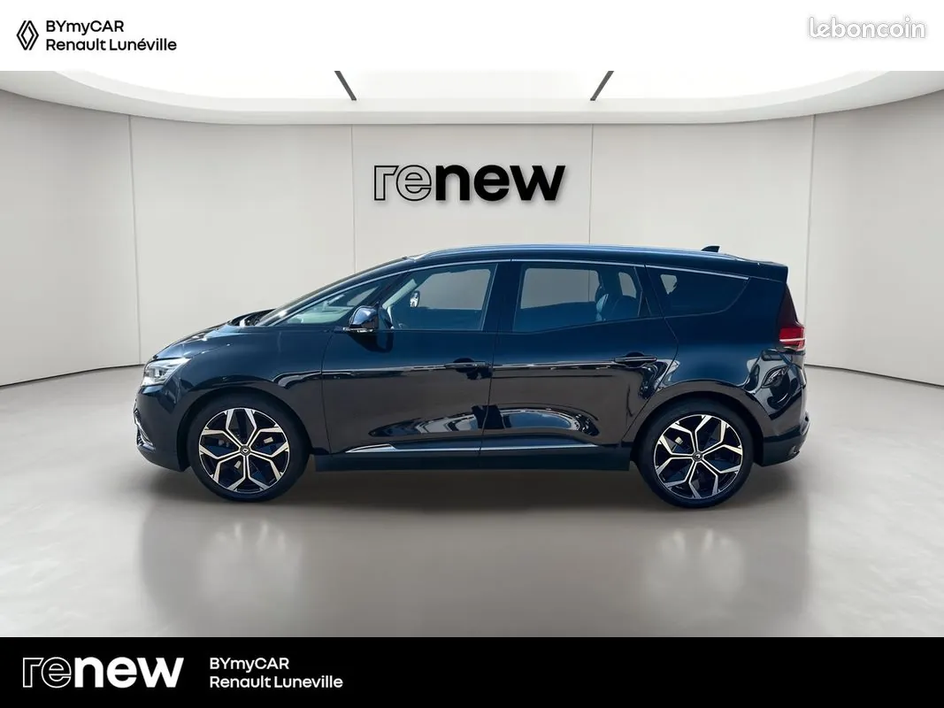 Renault Grand Scenic 2023 photo 2