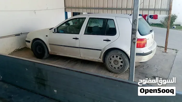 Volkswagen Golf 2002 photo 2