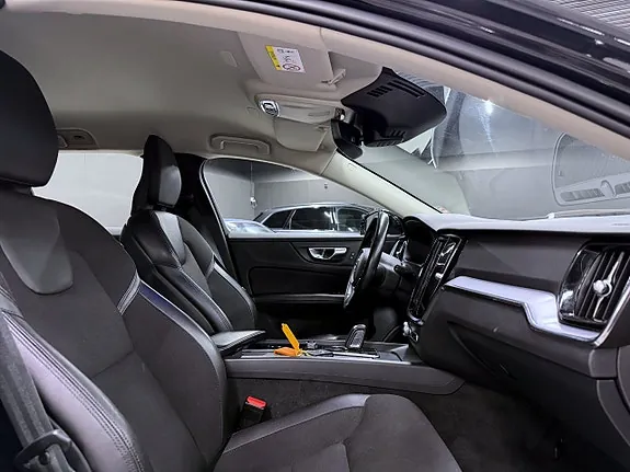 Volvo V60 2021 photo 5