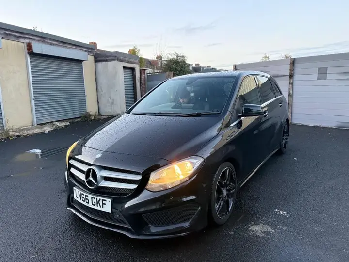 Mercedes-Benz B-Class 2016 photo 3