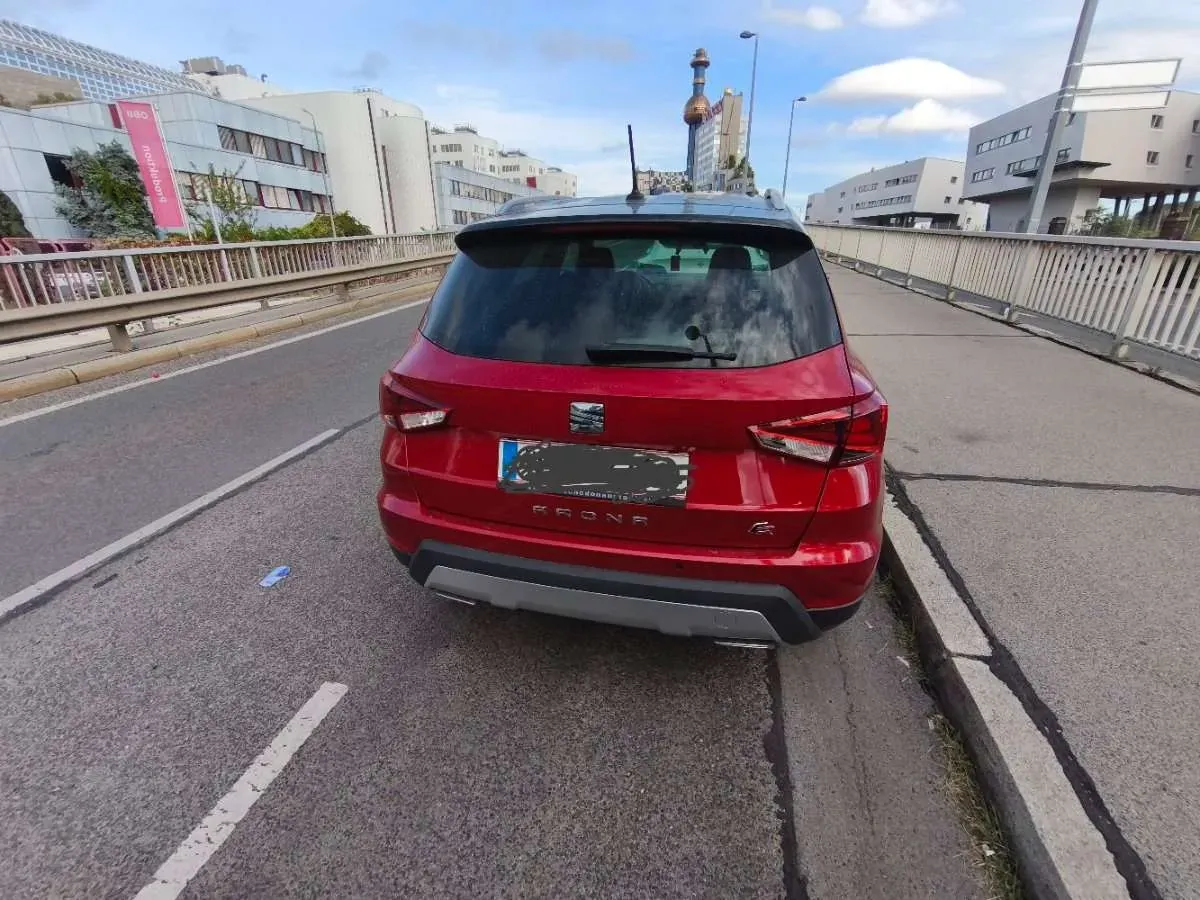 Seat Arona 2019 photo 2